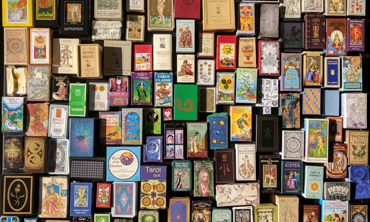 The 7 Best Tarot Decks to Buy for your Personal and Professional Practice
